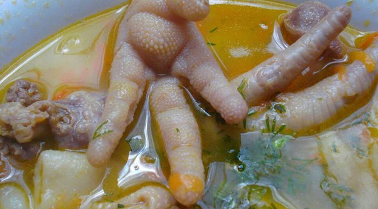 How to cook Chicken Foot Soup.